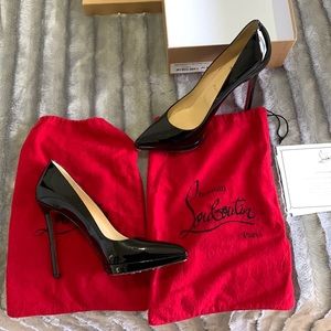 Christian Louboutin shoes size 40.5